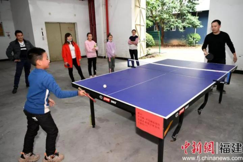 網(wǎng)絡(luò)中國節(jié)?春節(jié)丨年味濃濃幸福滿,！閩侯民企留廠員工這樣過大年