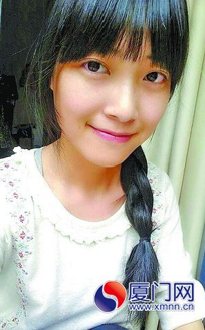 明明是個美女，身份證上卻成了“大媽”,。許敏攝