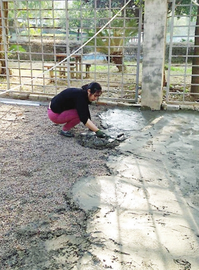 榕媽媽集資打造“兒童樂(lè)園”　組裝施工全靠自己
