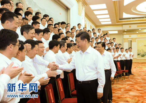 習(xí)近平會見全國優(yōu)秀縣委書記