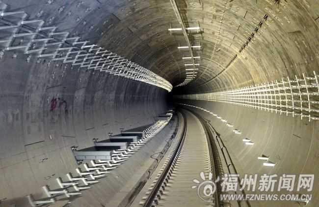 地鐵1號(hào)線南段月底“冷滑” 測(cè)試　10月底試運(yùn)行