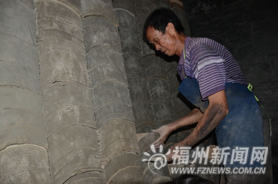 百年瓦窯最后的匠人倪德勝　行將消失的行當(dāng)(圖)