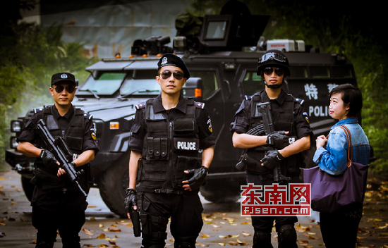 漳州特警版《太陽的后裔》走紅　浪漫逼退宋仲基