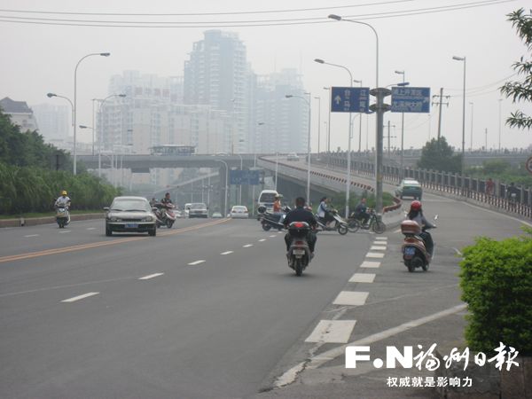 市委市政府決定啟動(dòng)城區(qū)治堵六大重點(diǎn)項(xiàng)目