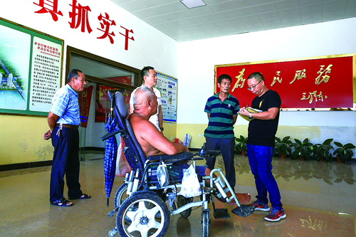 從黑臉到笑臉，征遷戶老沈經(jīng)歷了什么,？