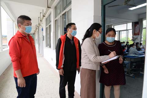 叮鈴鈴,，我縣初三學子復課啦,！