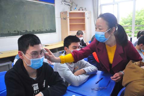 叮鈴鈴,，我縣初三學子復課啦,！