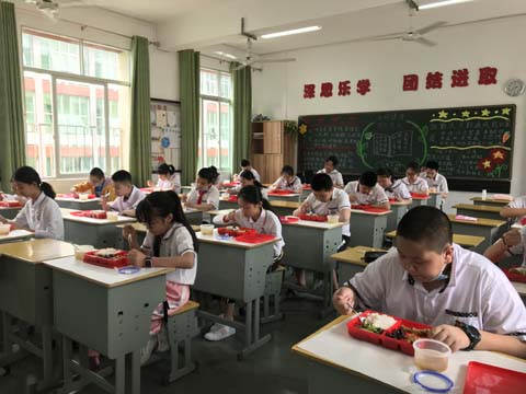 17560人“歸隊(duì)” 我縣又一批學(xué)子復(fù)課啦