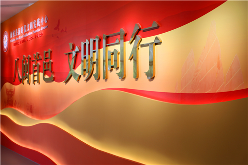 滿城“志愿紅” 文明在行動