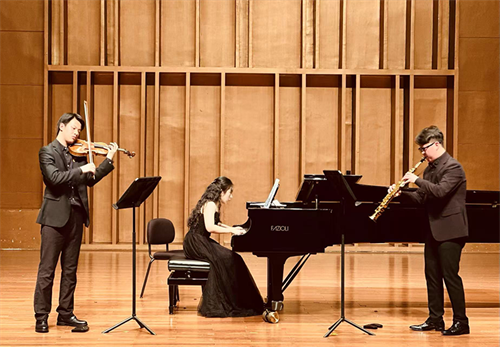 閩侯鋼琴演奏家,,奏響福建大劇院! 閩侯鋼琴演奏家,奏響福建大劇院,!