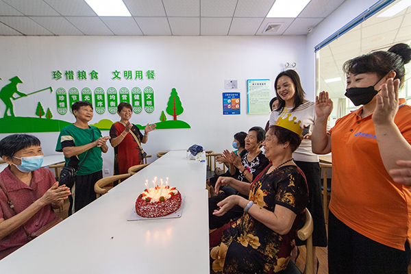 八閩首邑春常在  文明花開別樣紅——寫在閩侯縣榮獲“第七屆全國文明城市”稱號(hào)之際