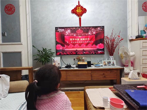 閩侯縣組織收看第八屆全國(guó)道德模范頒獎(jiǎng)儀式