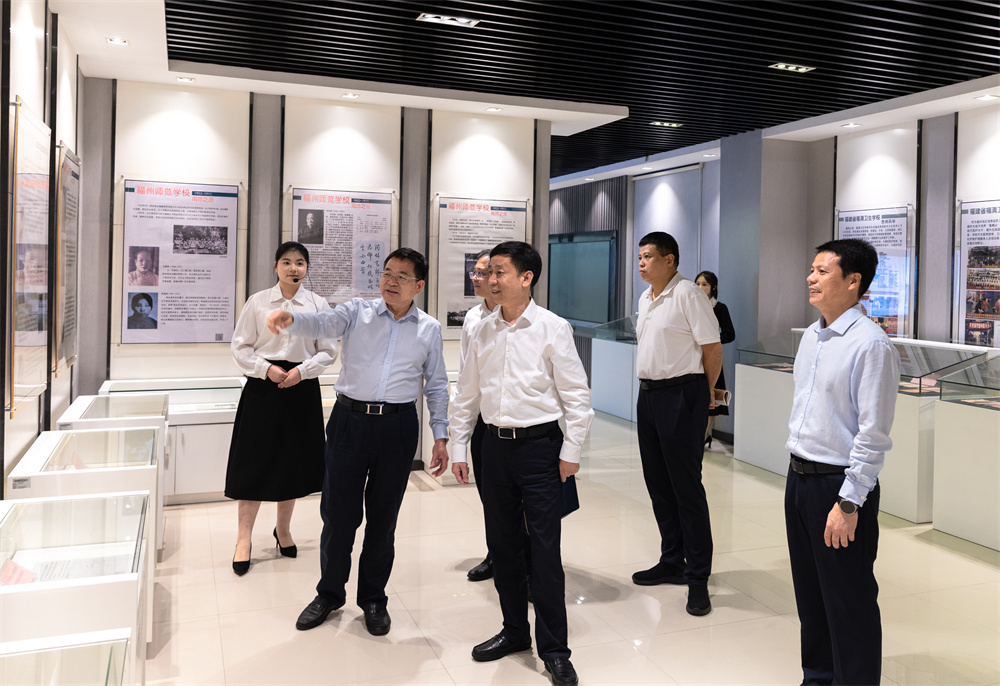縣委書記吳永忠到福州大學城調(diào)研