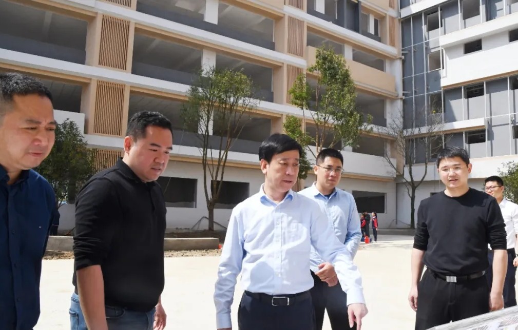 預(yù)計9月投用,！縣委書記調(diào)研教育重點項目