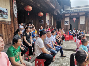 網(wǎng)絡中國節(jié)?中秋丨月滿中秋,，情暖人心,！溪源古寨七彩燈籠高高掛