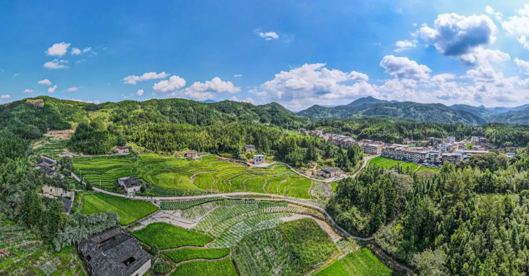 閩侯縣廷坪鄉(xiāng):同心筑夢二十大,,山鄉(xiāng)蛻變譜新篇 閩侯縣廷坪鄉(xiāng):同心筑夢二十大,山鄉(xiāng)蛻變譜新篇