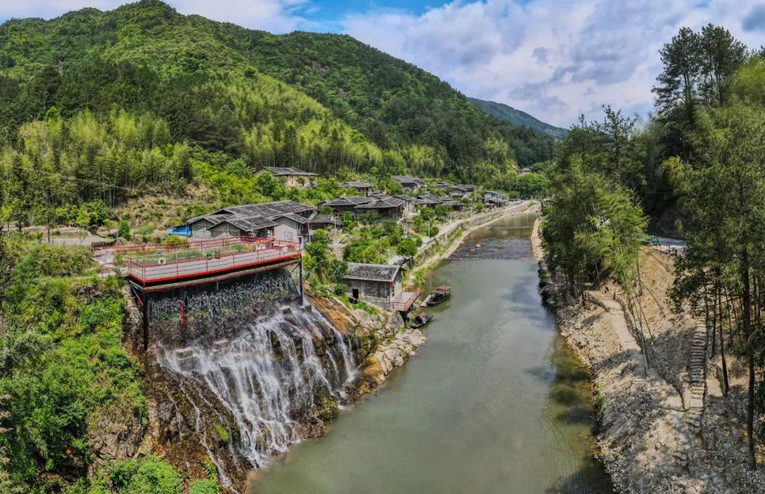 閩侯縣廷坪鄉(xiāng):同心筑夢二十大,,山鄉(xiāng)蛻變譜新篇 閩侯縣廷坪鄉(xiāng):同心筑夢二十大,山鄉(xiāng)蛻變譜新篇