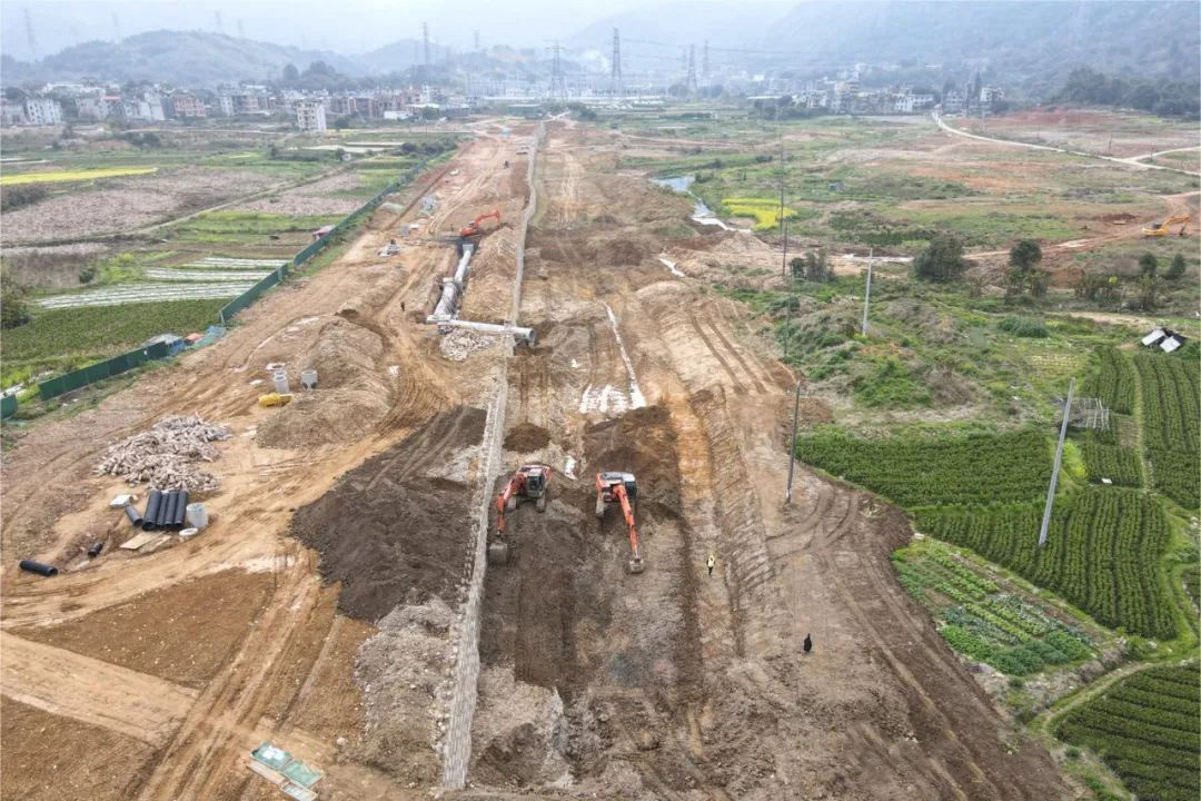 力爭(zhēng)4月底整體完工,!雙向四車(chē)道! 力爭(zhēng)4月底整體完工!雙向四車(chē)道,!