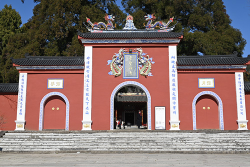 賞梅正當(dāng)時：雪峰寺邀您共赴花宴